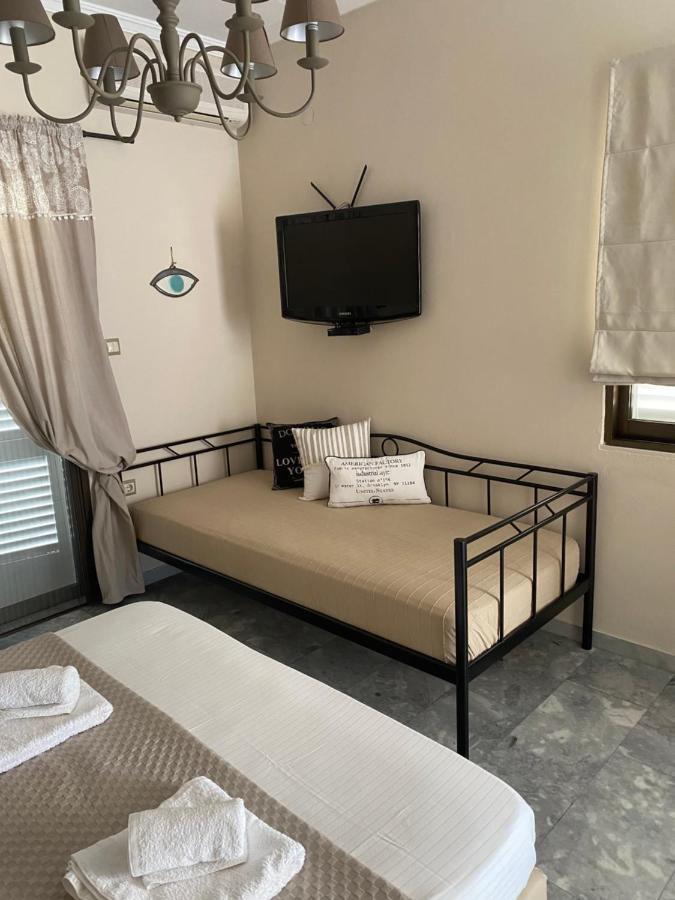Aelia Houses Agia Marina  Buitenkant foto